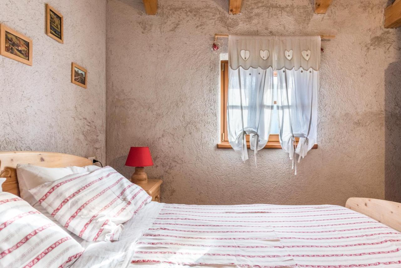 Baita Al Rossat Sant'Orsola ภายนอก รูปภาพ